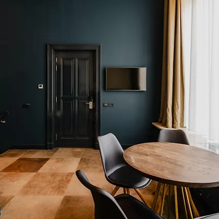 Отель De Jonker Urban Амстердам