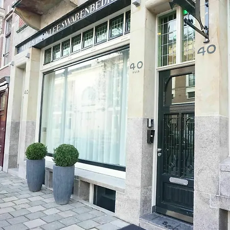 De Jonker Urban & 4* Amsterdam