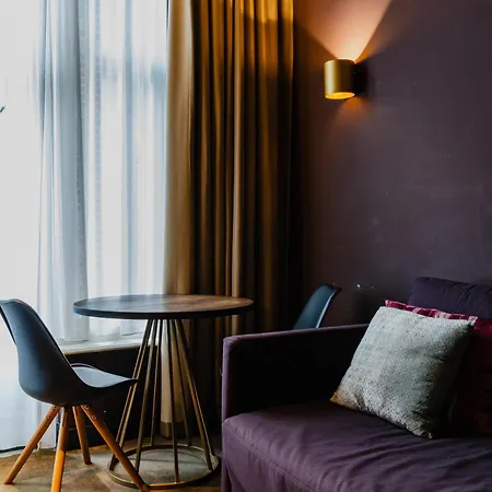De Jonker Urban 4*