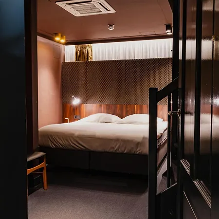 Hotel De Jonker Urban 4*